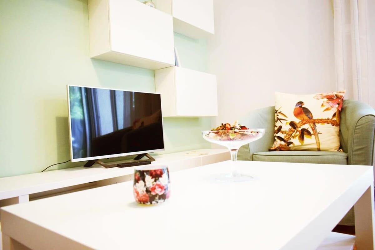 Stylish Apt In The Historic Heart Of The City Athen Exterior foto